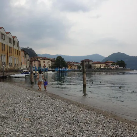 Feriehus In Riva Al Di Iseo Residenza Loft *