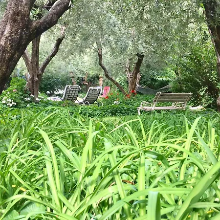 In Riva Al Di Iseo Residenza Loft Holiday home