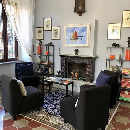 In Riva Al Di Iseo Residenza Loft Holiday home *