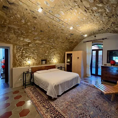 In Riva Al Di Iseo Residenza Loft * Marone